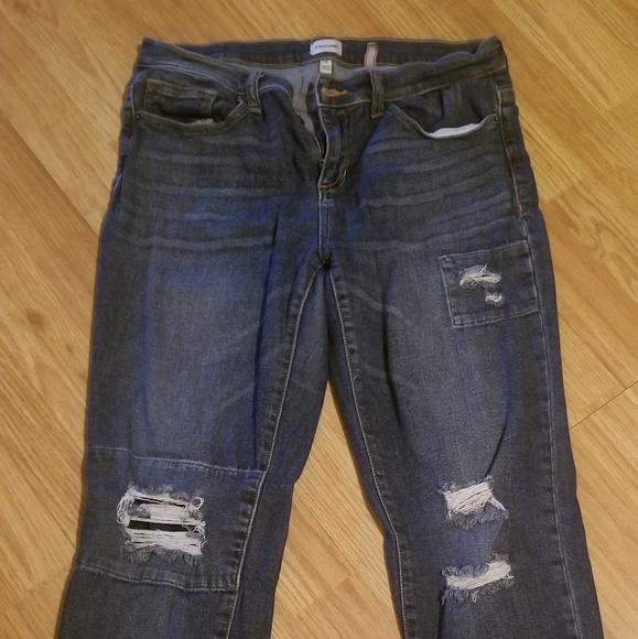 Sneak Peek jeans - Picture 1 of 5